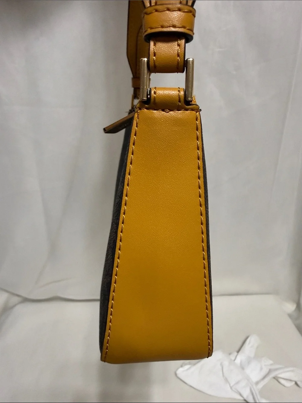 Michael Kors details logo